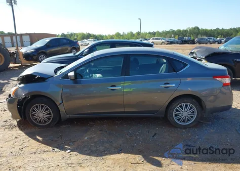 2015 Nissan Sentra S z USA, uszkodzony, nr VIN 3N1AB7AP1FY382592